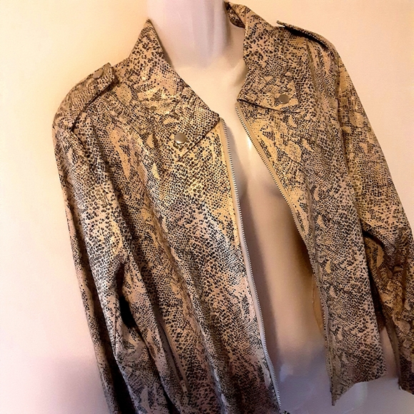 Who's There Python Print Moto Military Jacket Size Large NWOT - Picture 5 of 15